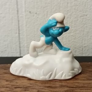 2017 Peyo Smurfs Lost Village Clumsy McDonald's Toy